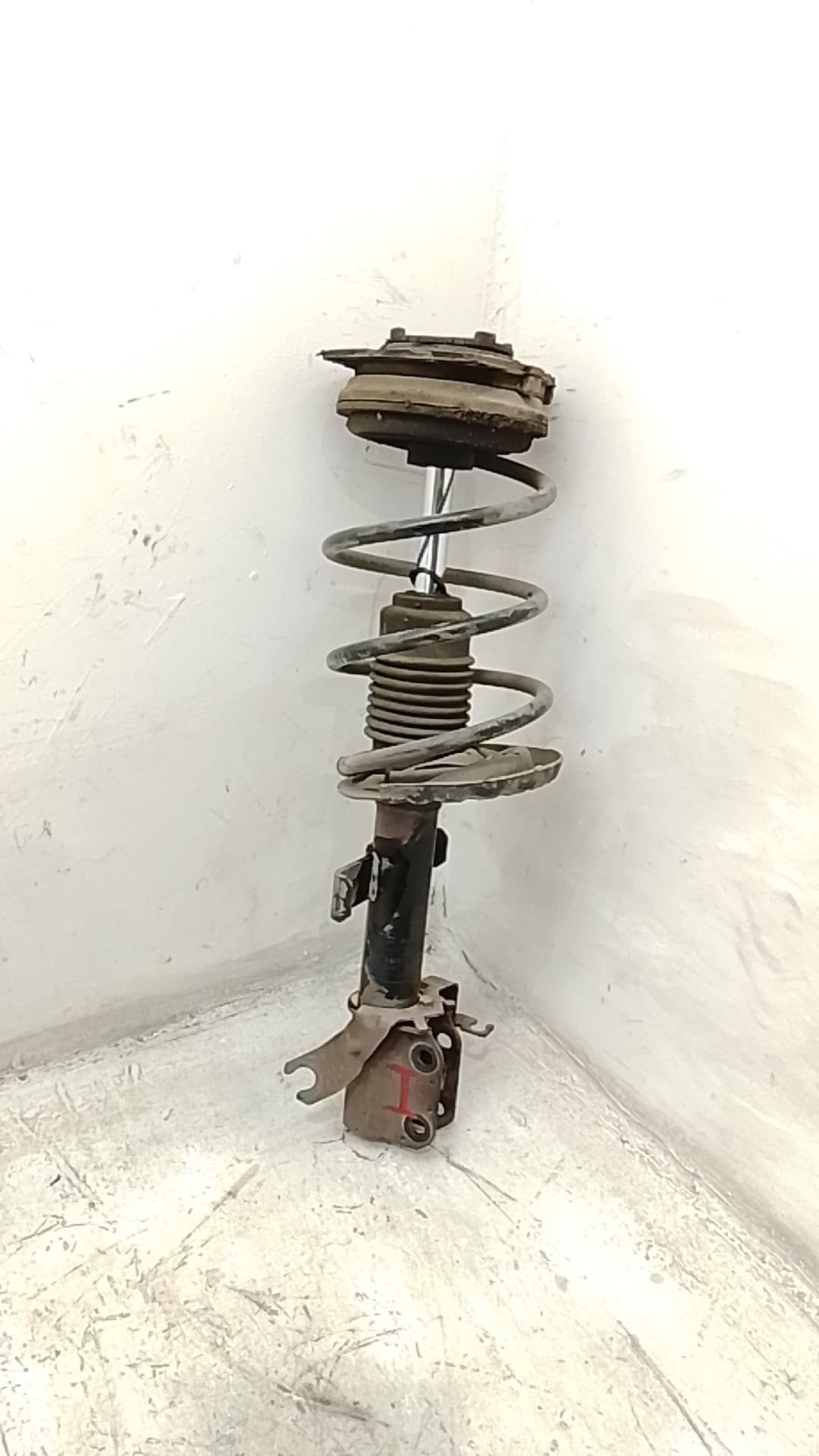 Amortiguador delantero izquierdo RENAULT CLIO III 4