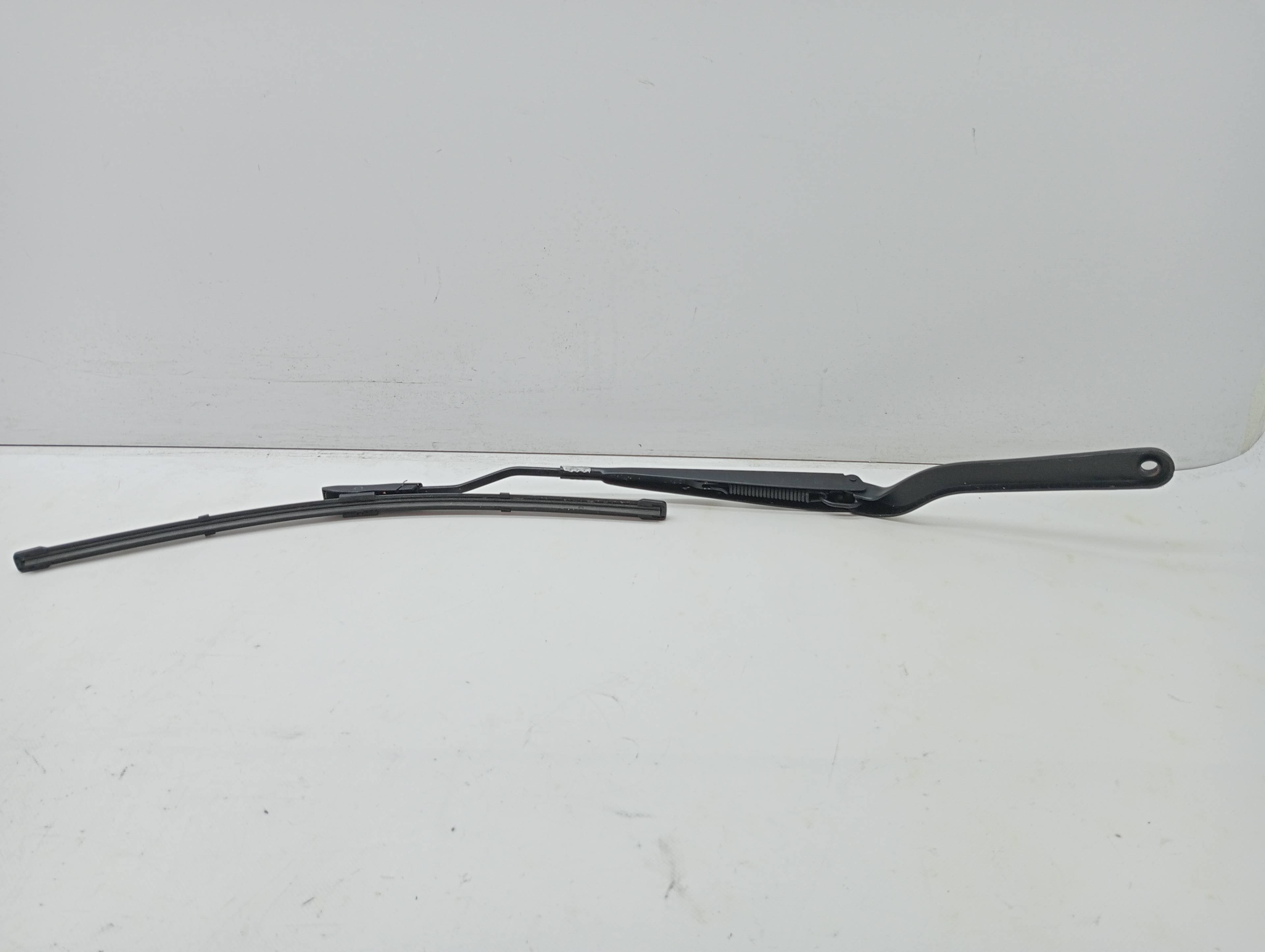 Brazo limpia delantero derecho SMART FORFOUR 2