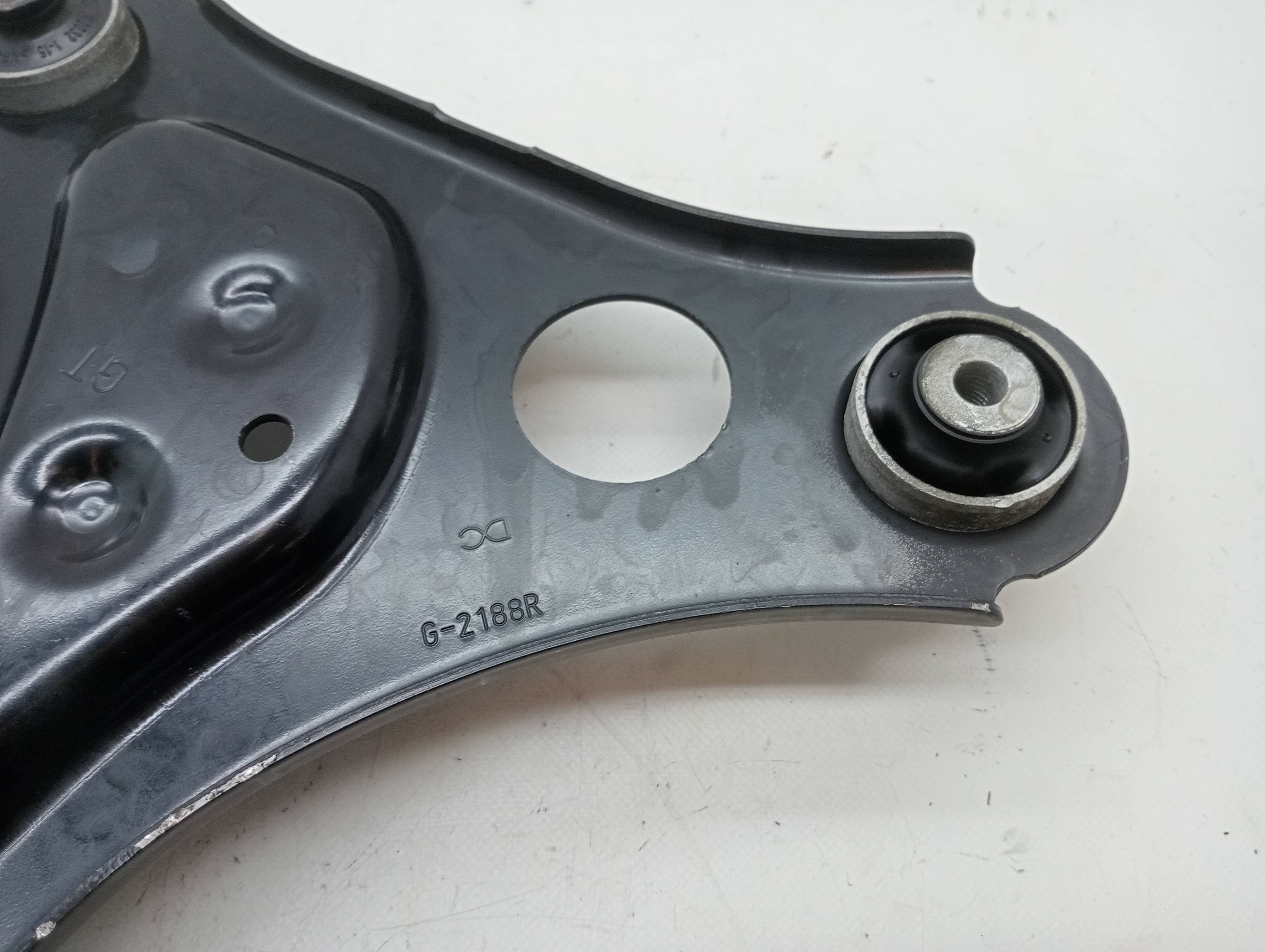 Brazo suspension inferior delantero izquierdo SMART FORFOUR 2