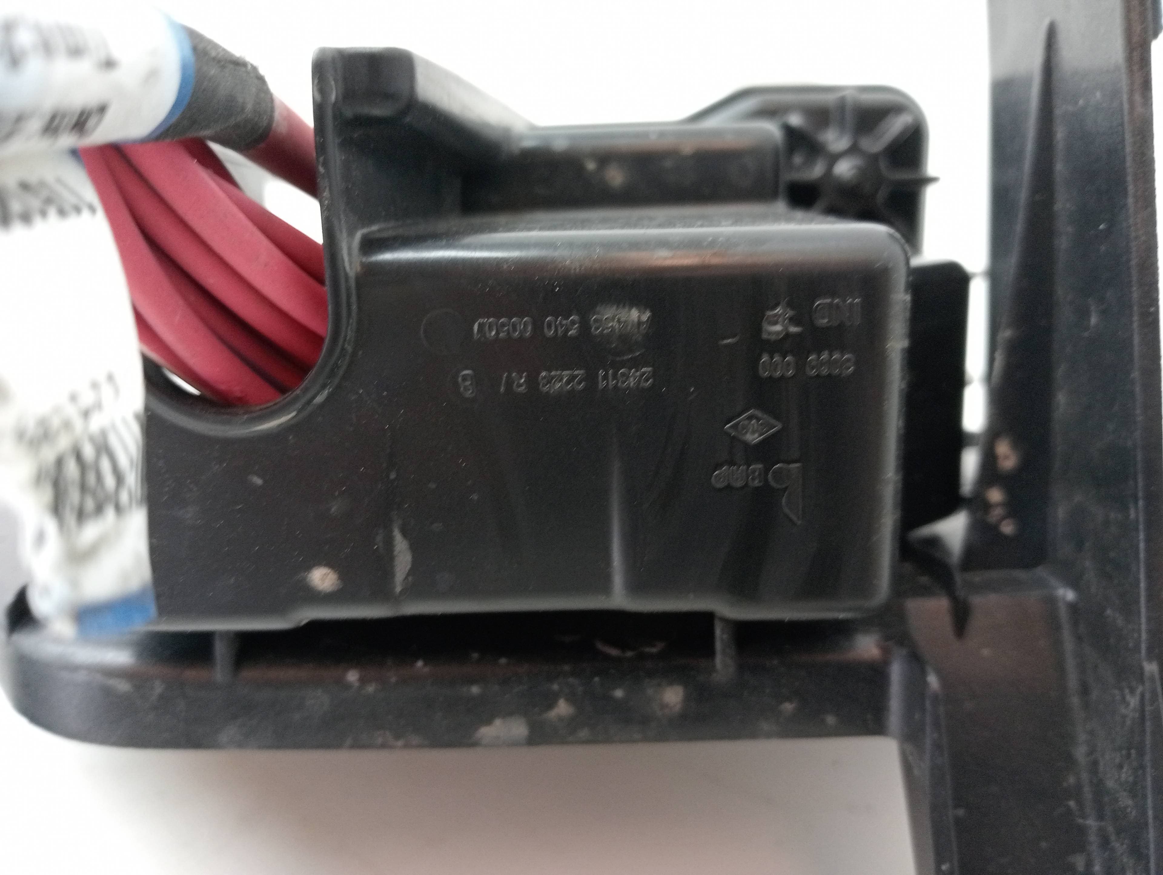 Caja reles / fusibles SMART FORFOUR 3
