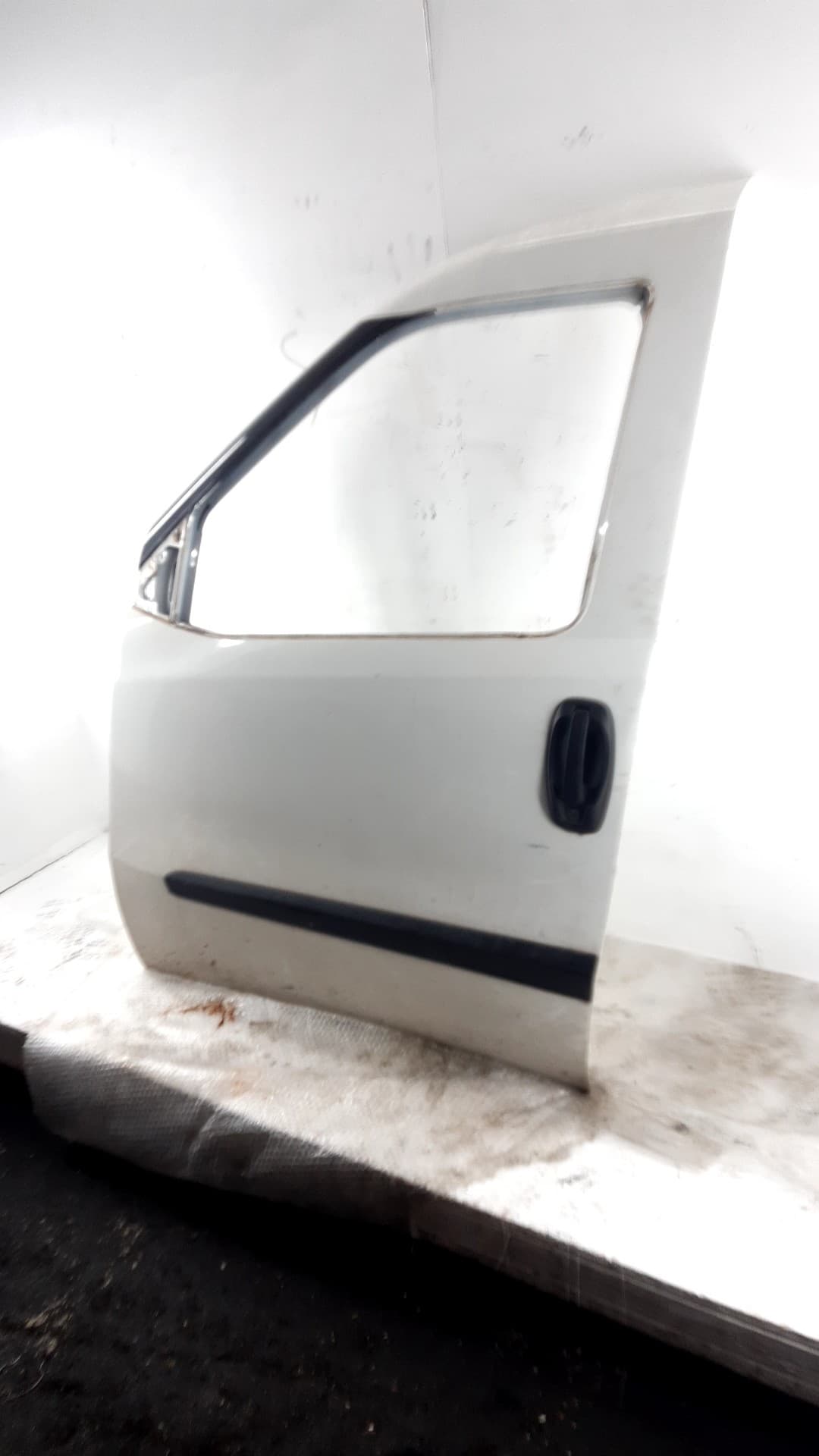 Puerta delantera izquierda OPEL COMBO FURGONETA/MONOVOLUMEN (X12)