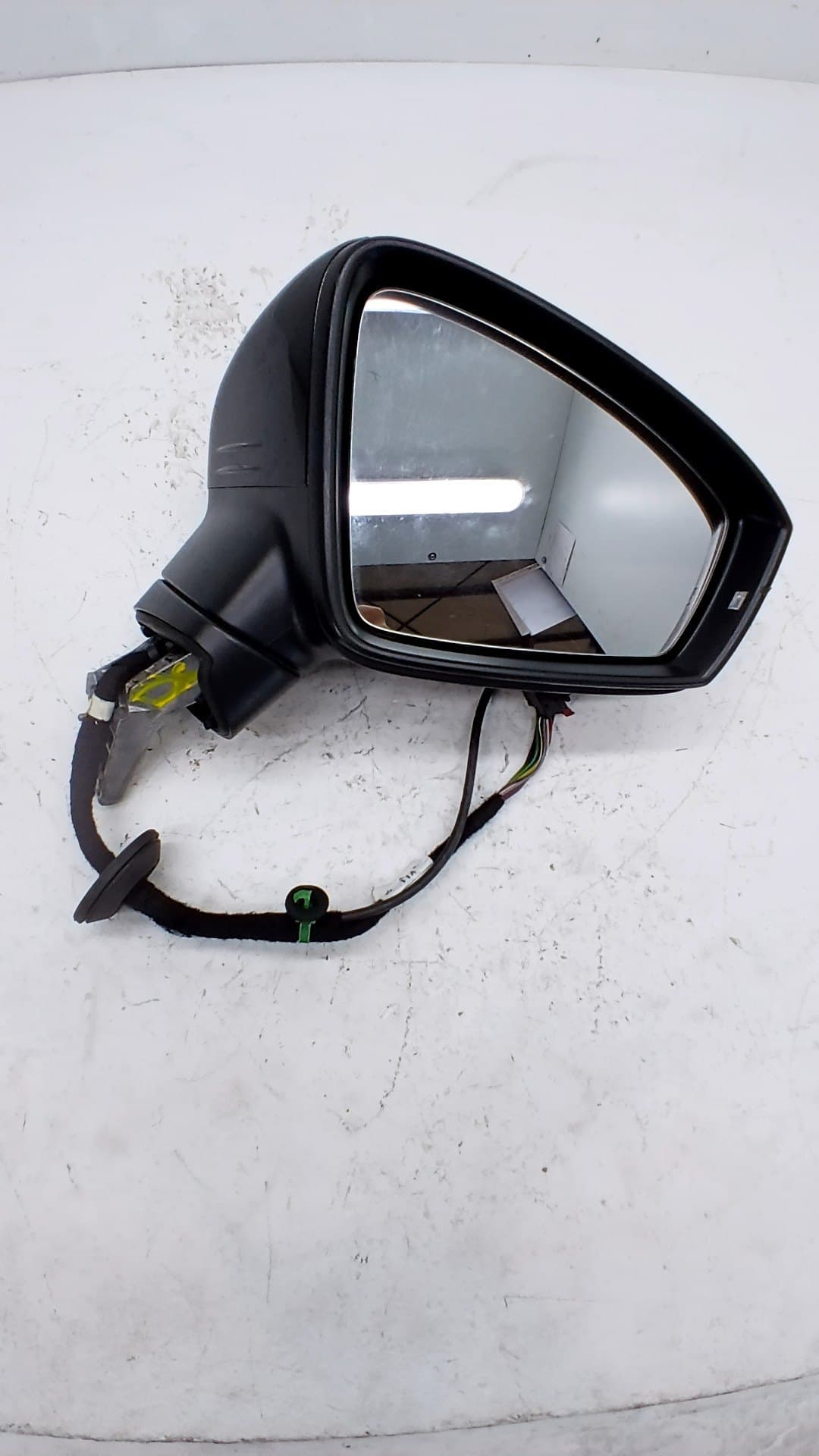 Retrovisor derecho VOLKSWAGEN TIGUAN (AX1)