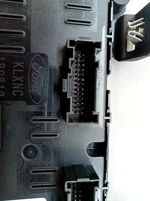 Mando climatizador FORD FOCUS