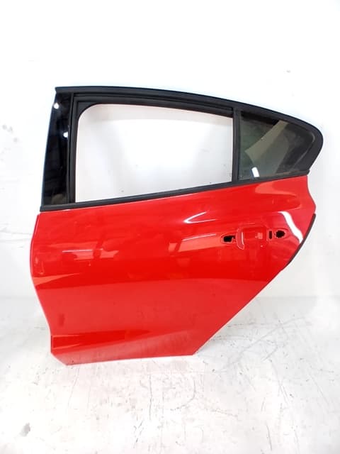 Puerta trasera izquierda FORD FOCUS 3