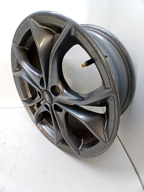 Llanta FORD FOCUS 2