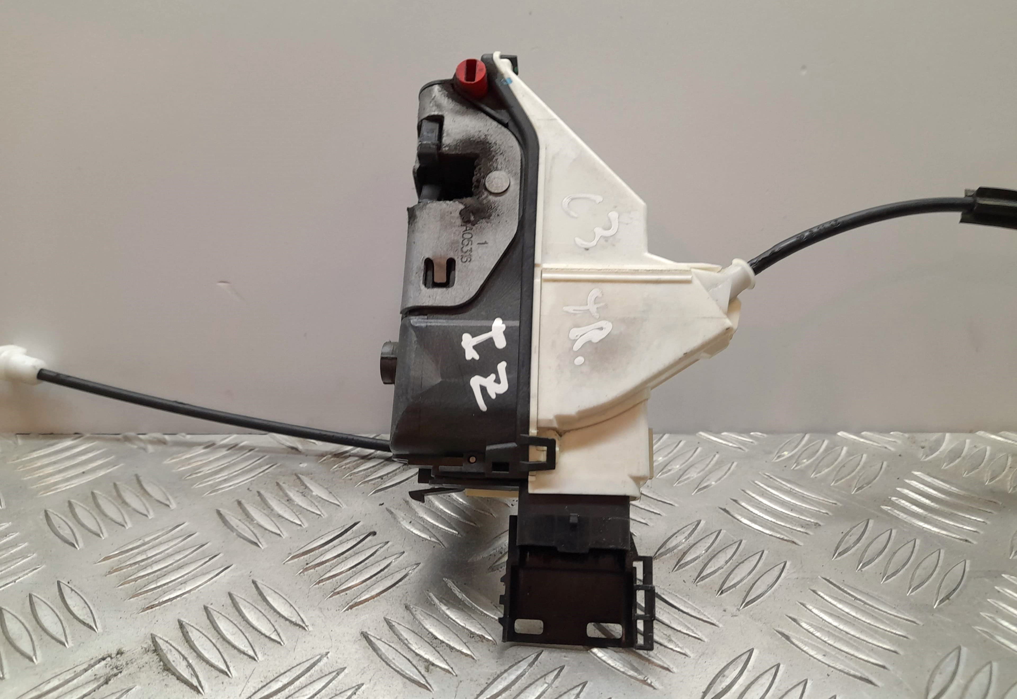 Cerradura puerta trasera izquierda CITROEN C3 2