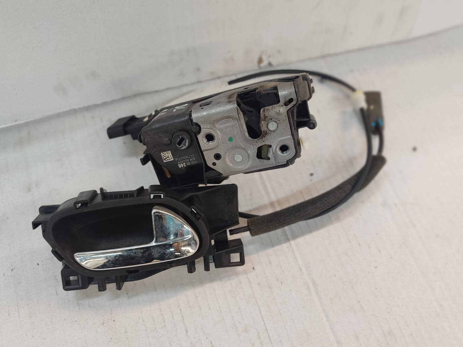 Cerradura puerta delantera derecha CITROEN C3 5