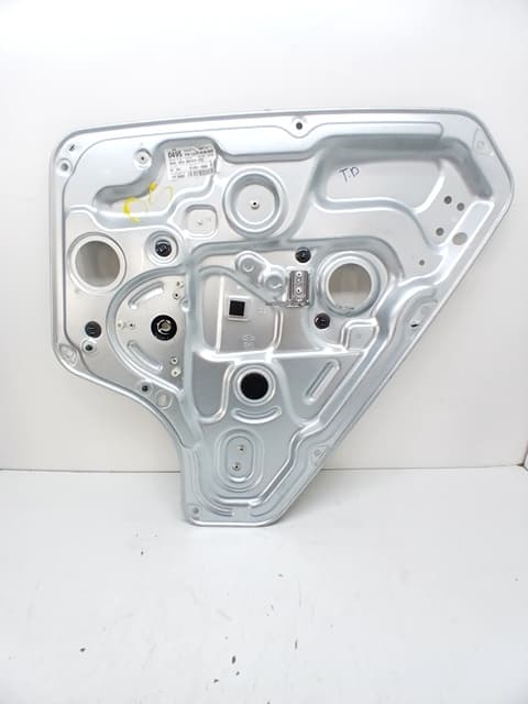 Elevalunas trasero derecho HYUNDAI IX20 3