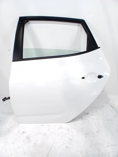 Puerta trasera izquierda HYUNDAI IX20