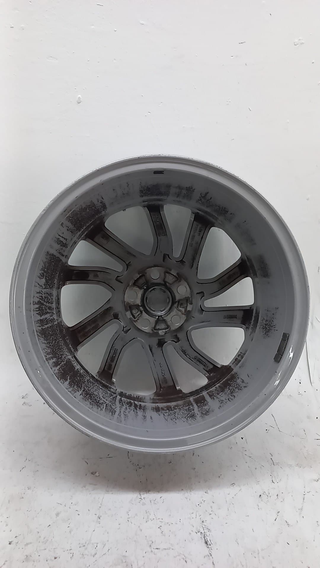 Llanta LAND ROVER DISCOVERY SPORT 3