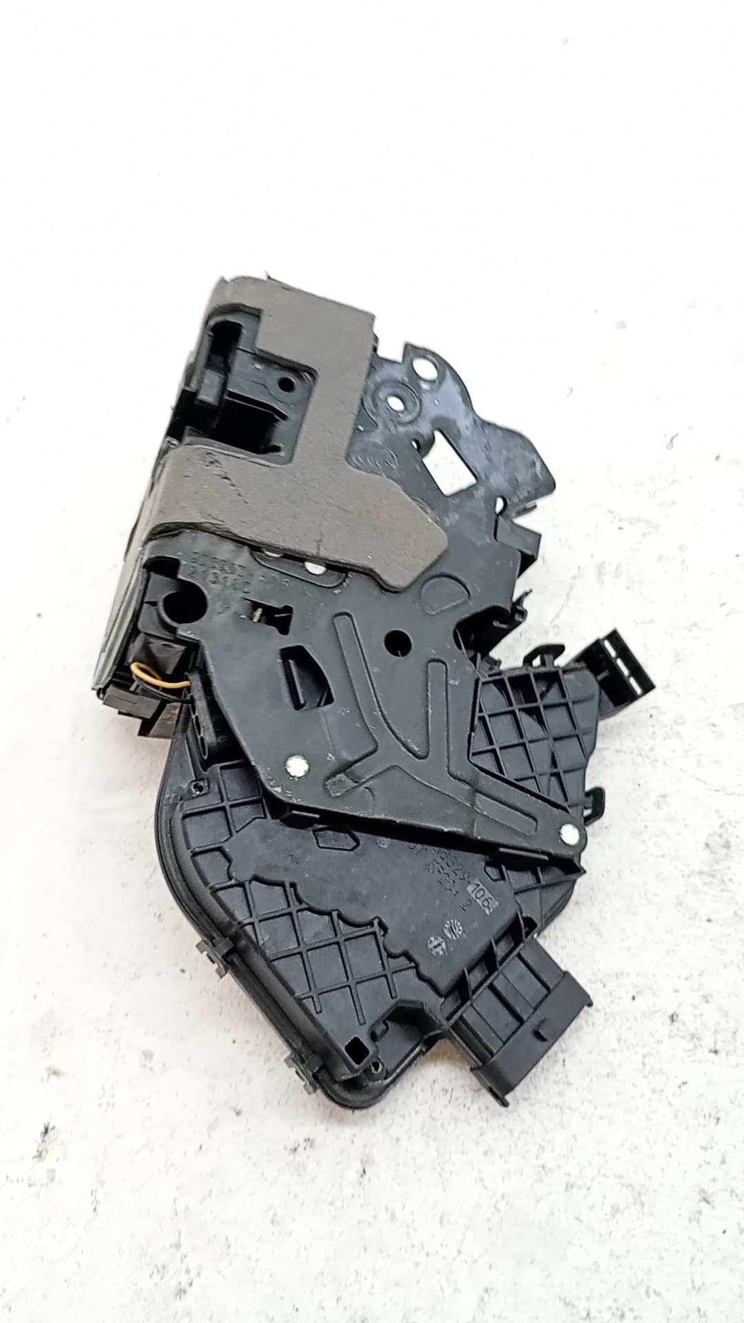 Cerradura puerta delantera izquierda LAND ROVER DISCOVERY SPORT 3