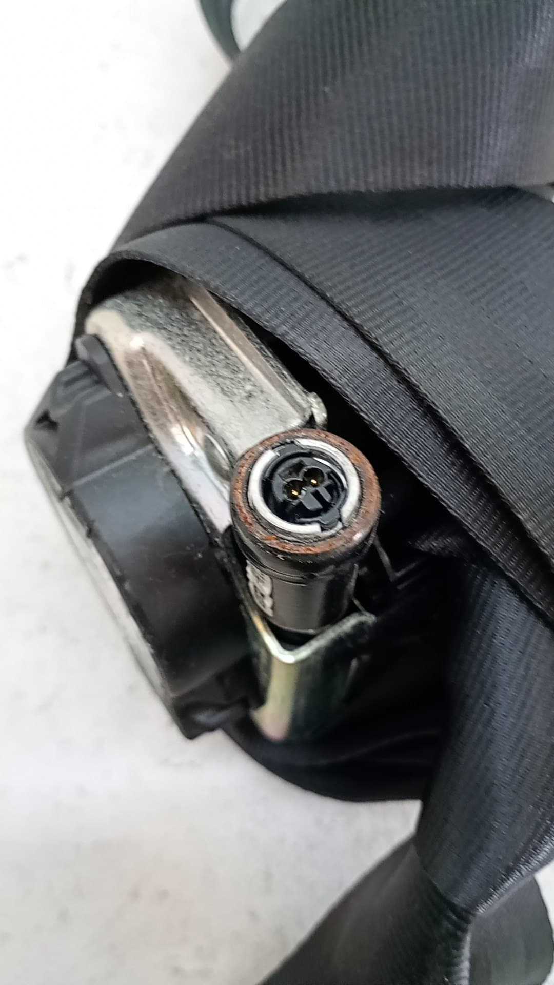 Cinturon seguridad delantero izquierdo LAND ROVER DISCOVERY SPORT 2