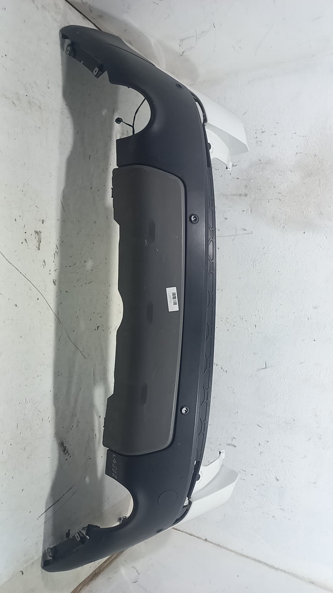 Paragolpes trasero LAND ROVER DISCOVERY SPORT 4