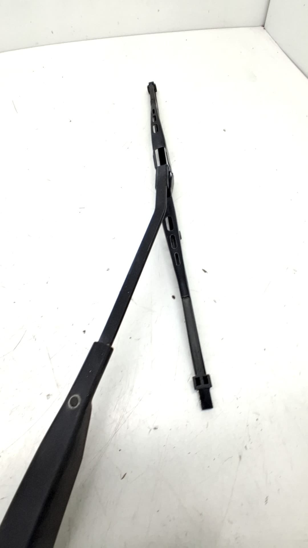 Brazo limpia trasero RENAULT KANGOO (KC0/1_)