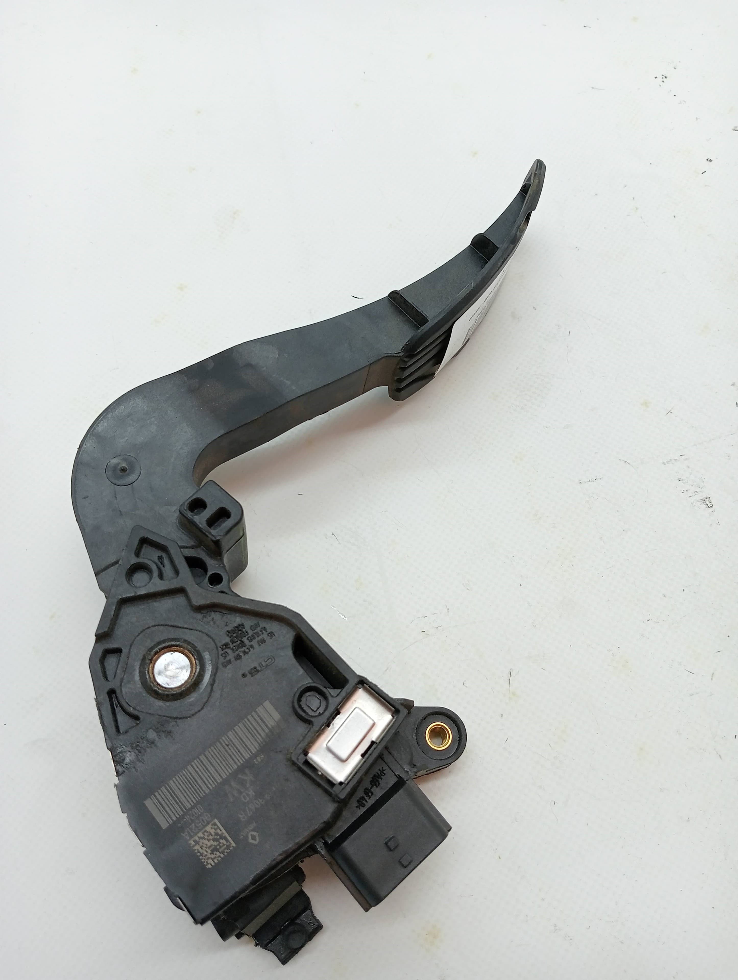 Pedal acelerador RENAULT MEGANE IV GRANDTOUR 3