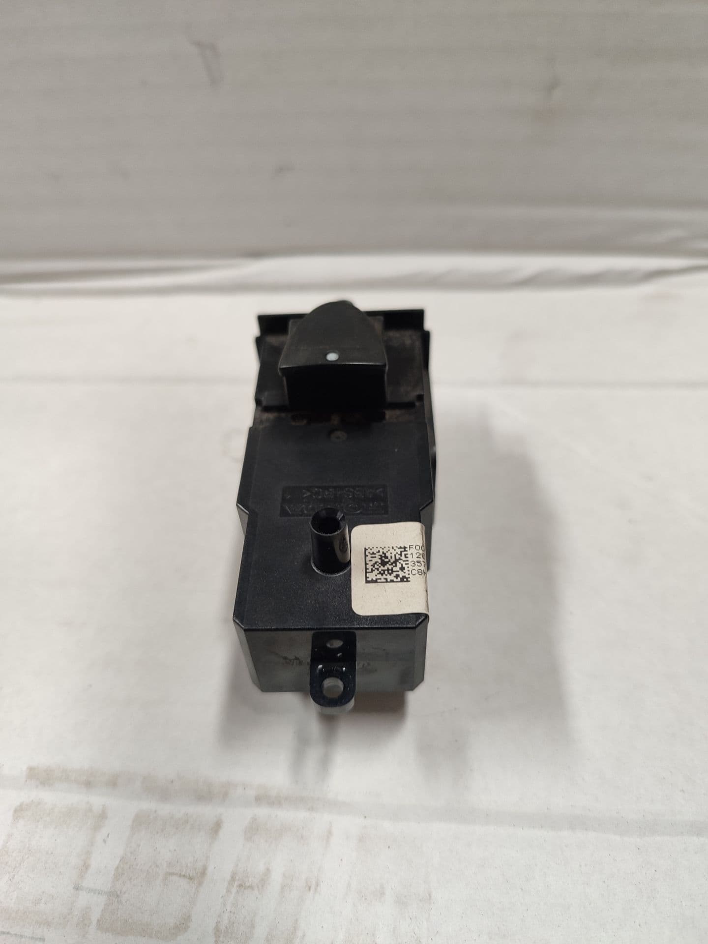 Mando elevalunas trasero izquierdo HONDA CIVIC BERLINA 5 (FK) 3