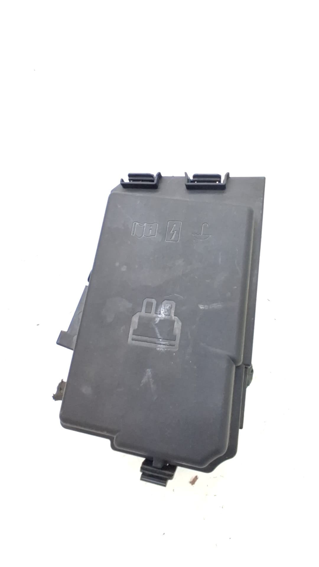 Caja reles / fusibles SKODA FABIA (6Y2/6Y3)