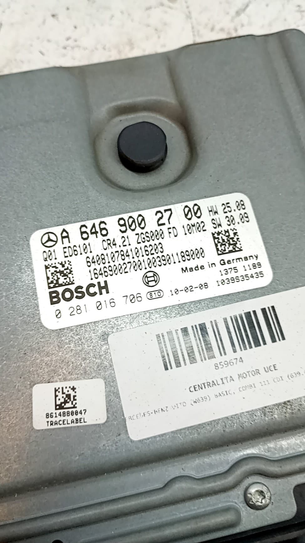 Centralita motor uce MERCEDES-BENZ VITO (W639) BASIC, COMBI 3