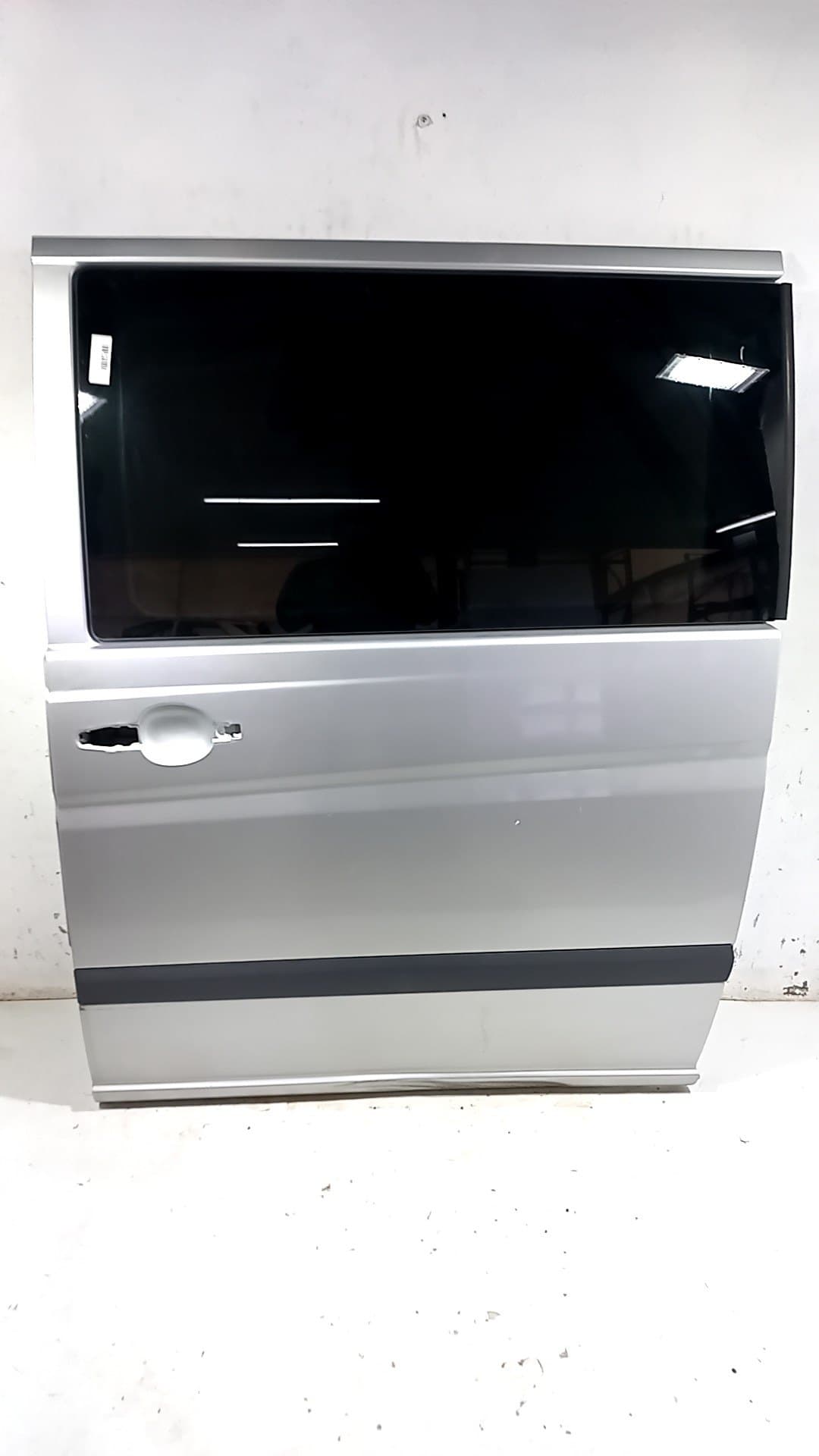 Puerta lateral corredera izquierda MERCEDES-BENZ VITO (W639) BASIC, COMBI