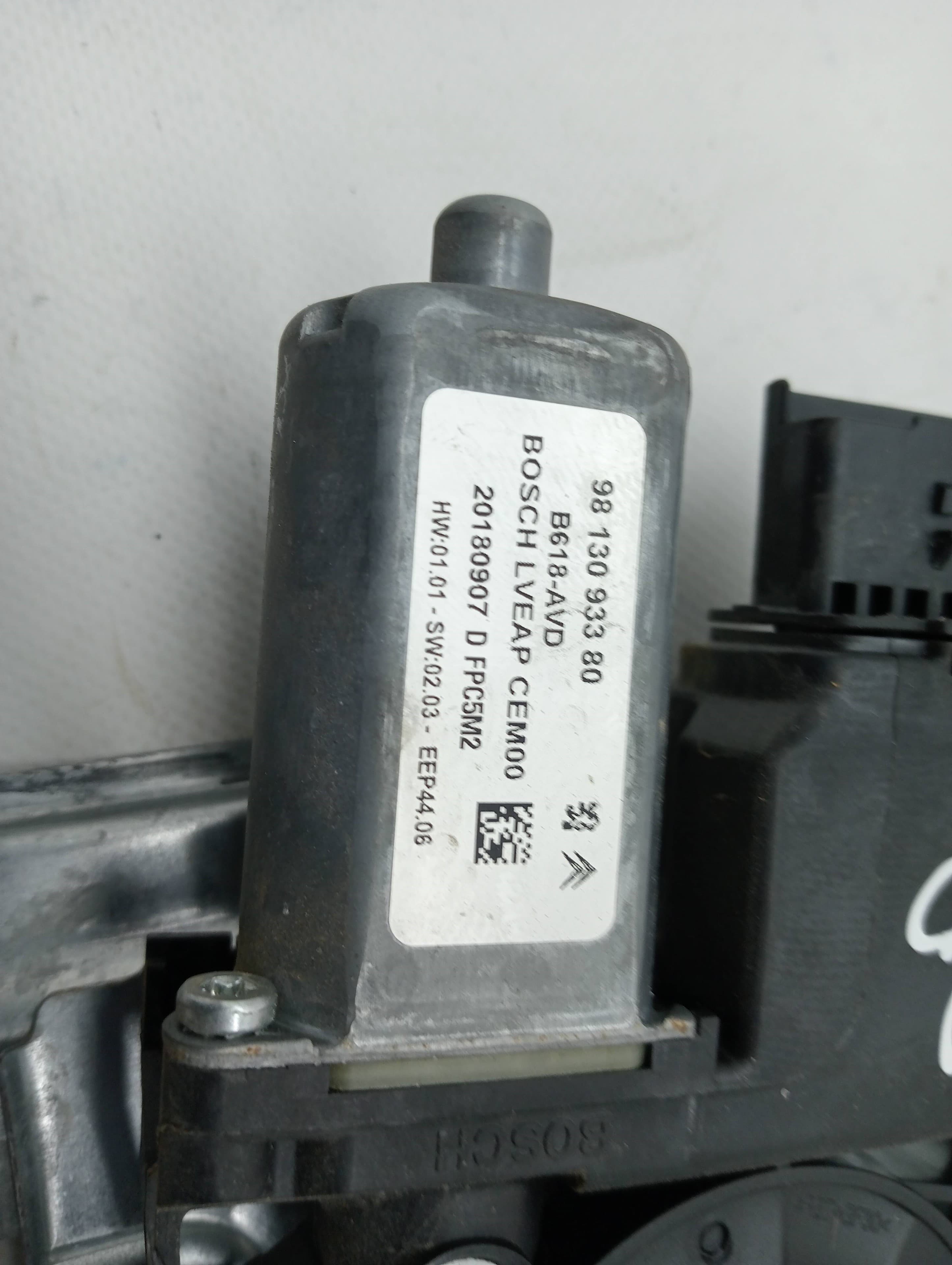 Elevalunas delantero derecho CITROEN C3 3