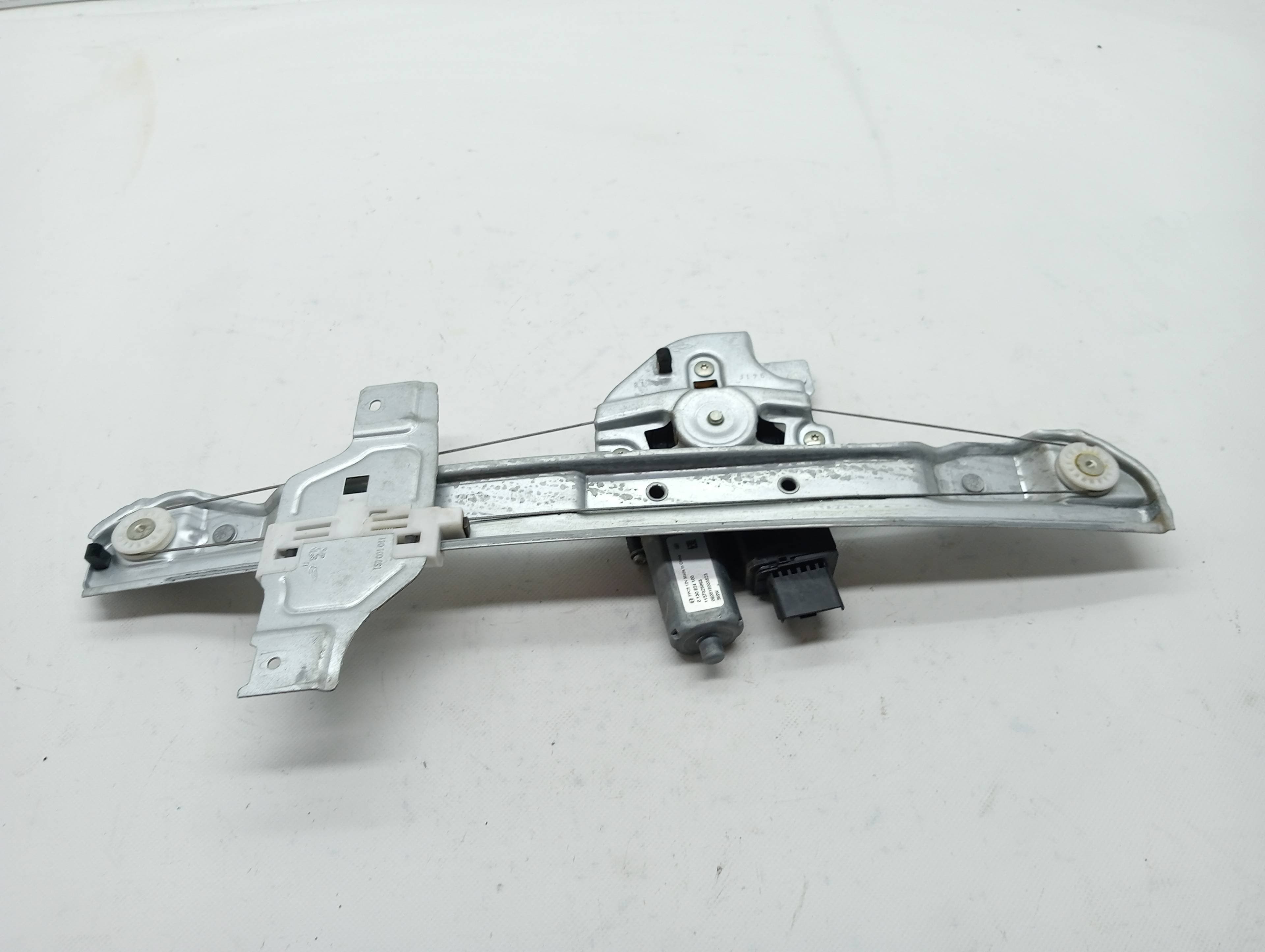 Elevalunas delantero derecho CITROEN C3 2