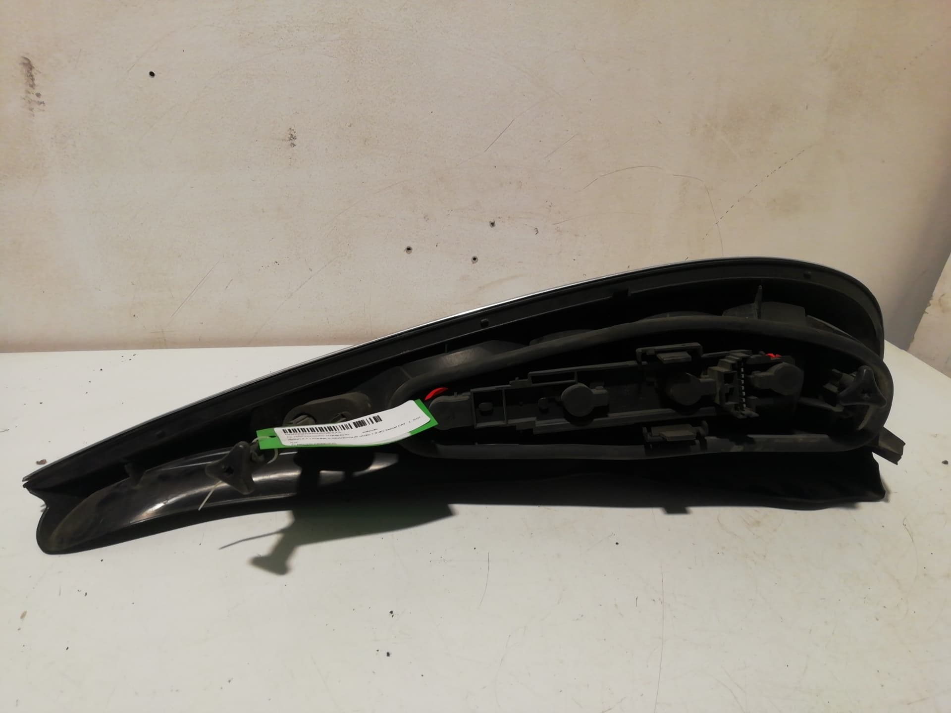 Piloto trasero izquierdo RENAULT LAGUNA GRANDTOUR (K56) 2