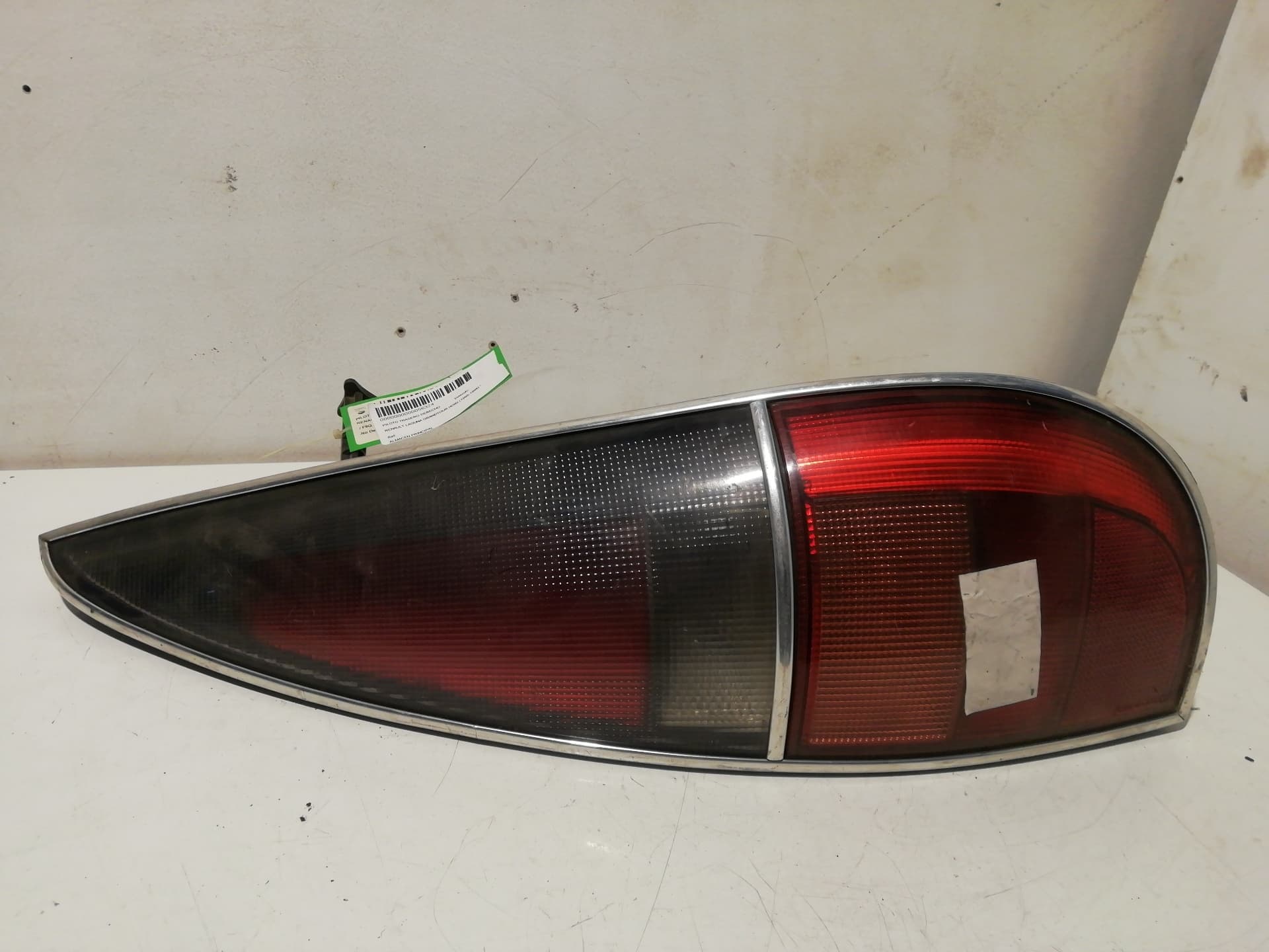 Piloto trasero derecho RENAULT LAGUNA GRANDTOUR (K56)