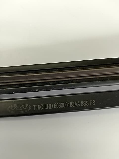 Brazo limpia delantero derecho OMODA C5