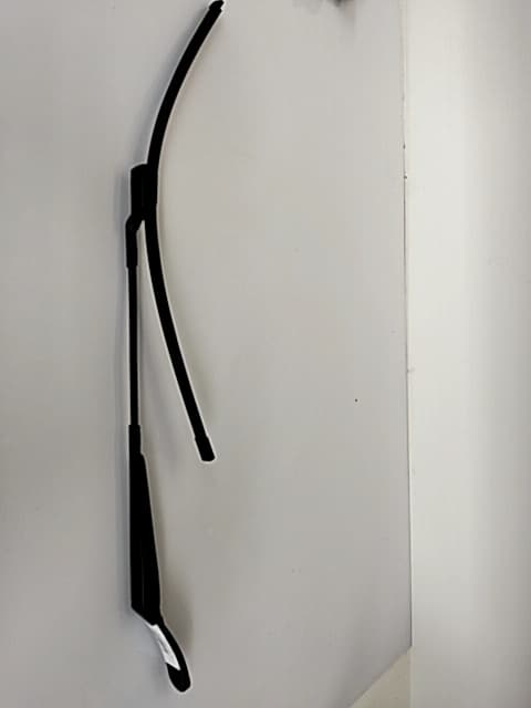 Brazo limpia delantero izquierdo OMODA C5 3