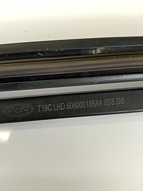 Brazo limpia delantero izquierdo OMODA C5
