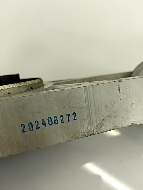 Soporte motor OMODA C5 2