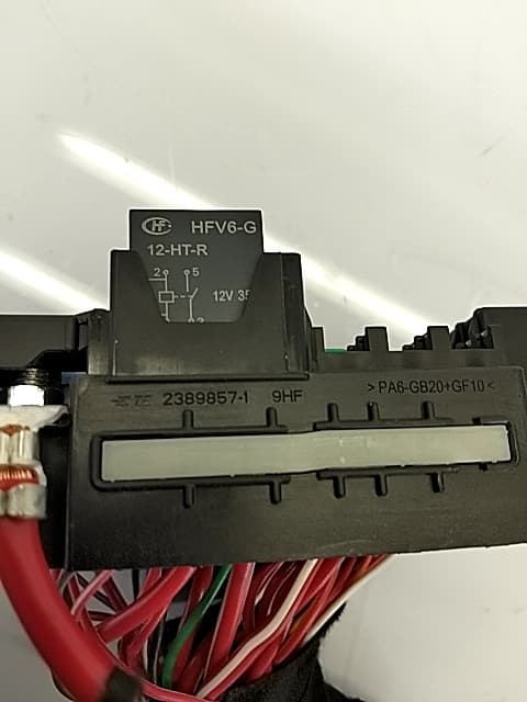 Caja fusibles OMODA C5