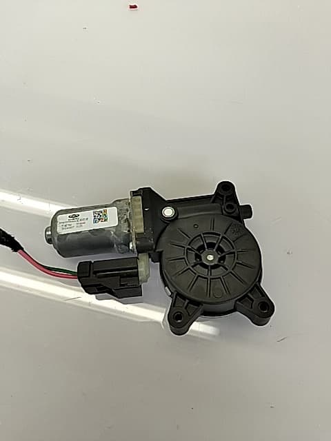 Motor elevalunas trasero izquierdo OMODA C5 2