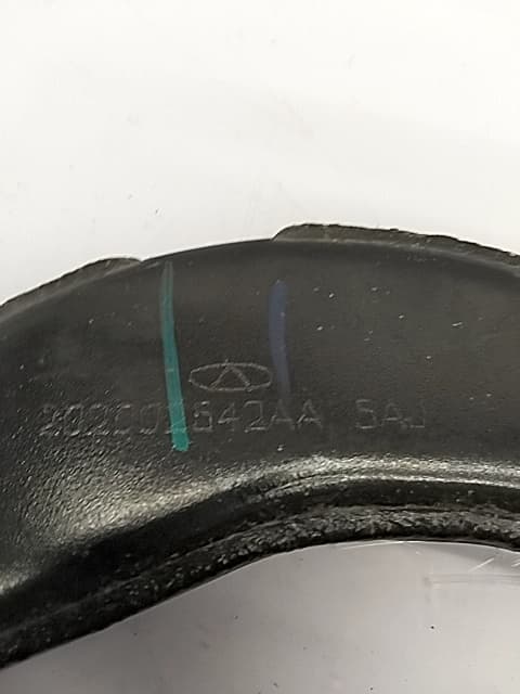 Soporte brazo suspension trasero derecho OMODA C5 4