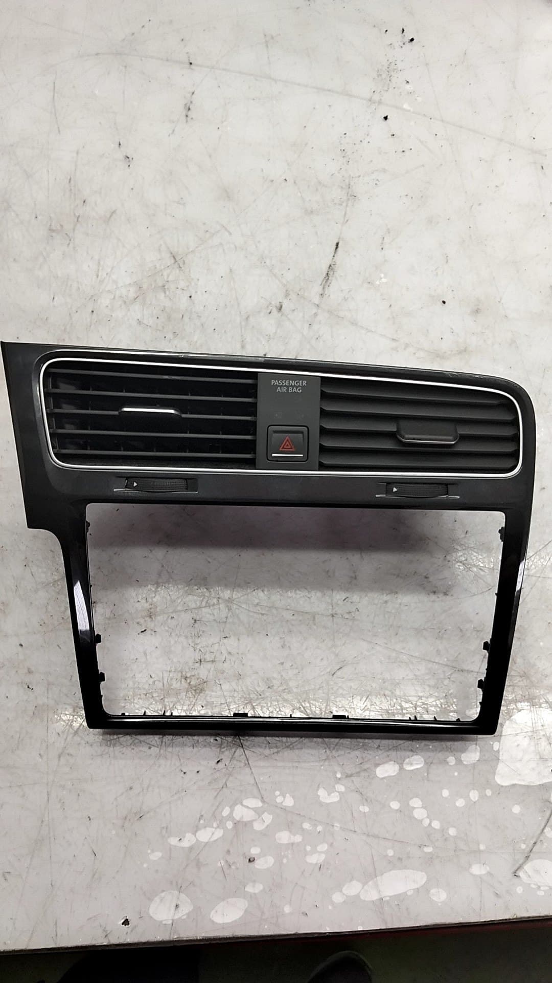 Recambio VOLKSWAGEN GOLF VII LIM ref. 5G1819728AHEVO