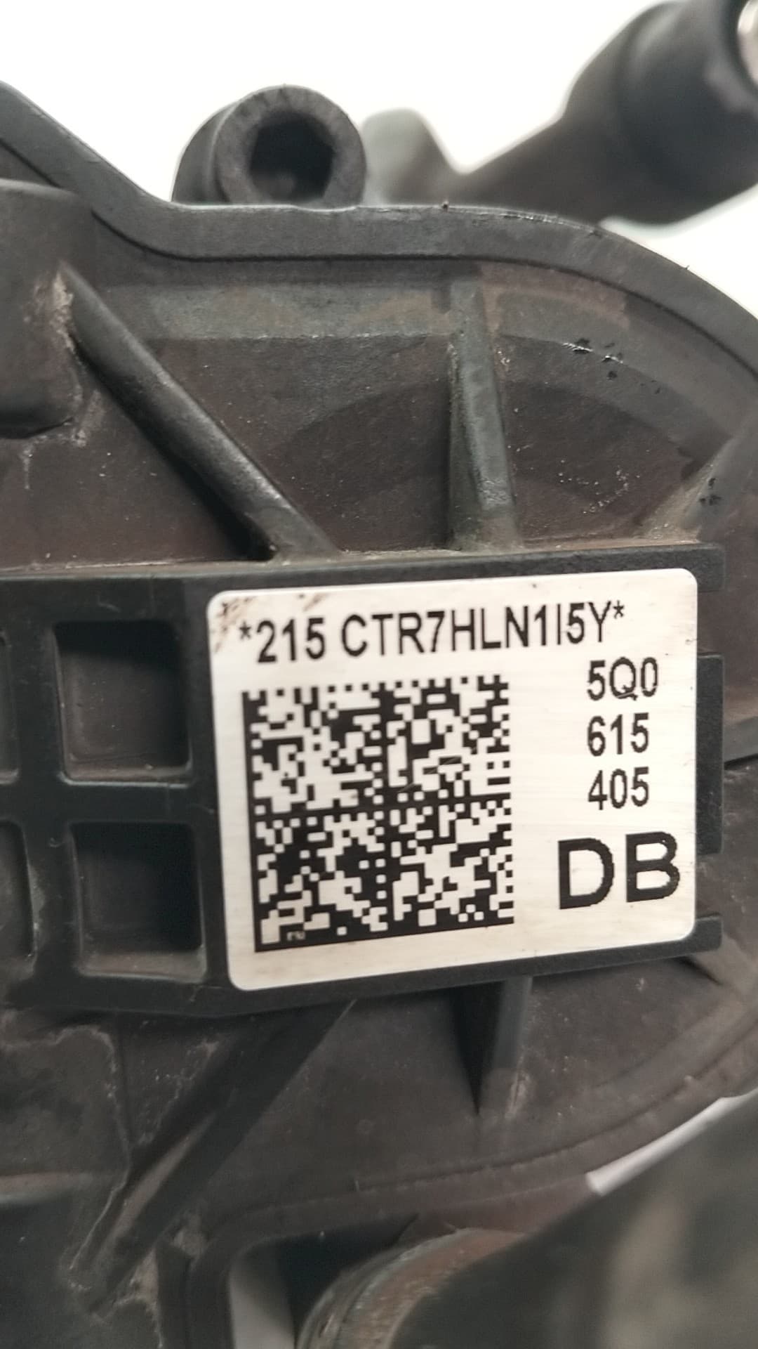 Recambio VOLKSWAGEN GOLF VII LIM ref. 8V0615423D 2