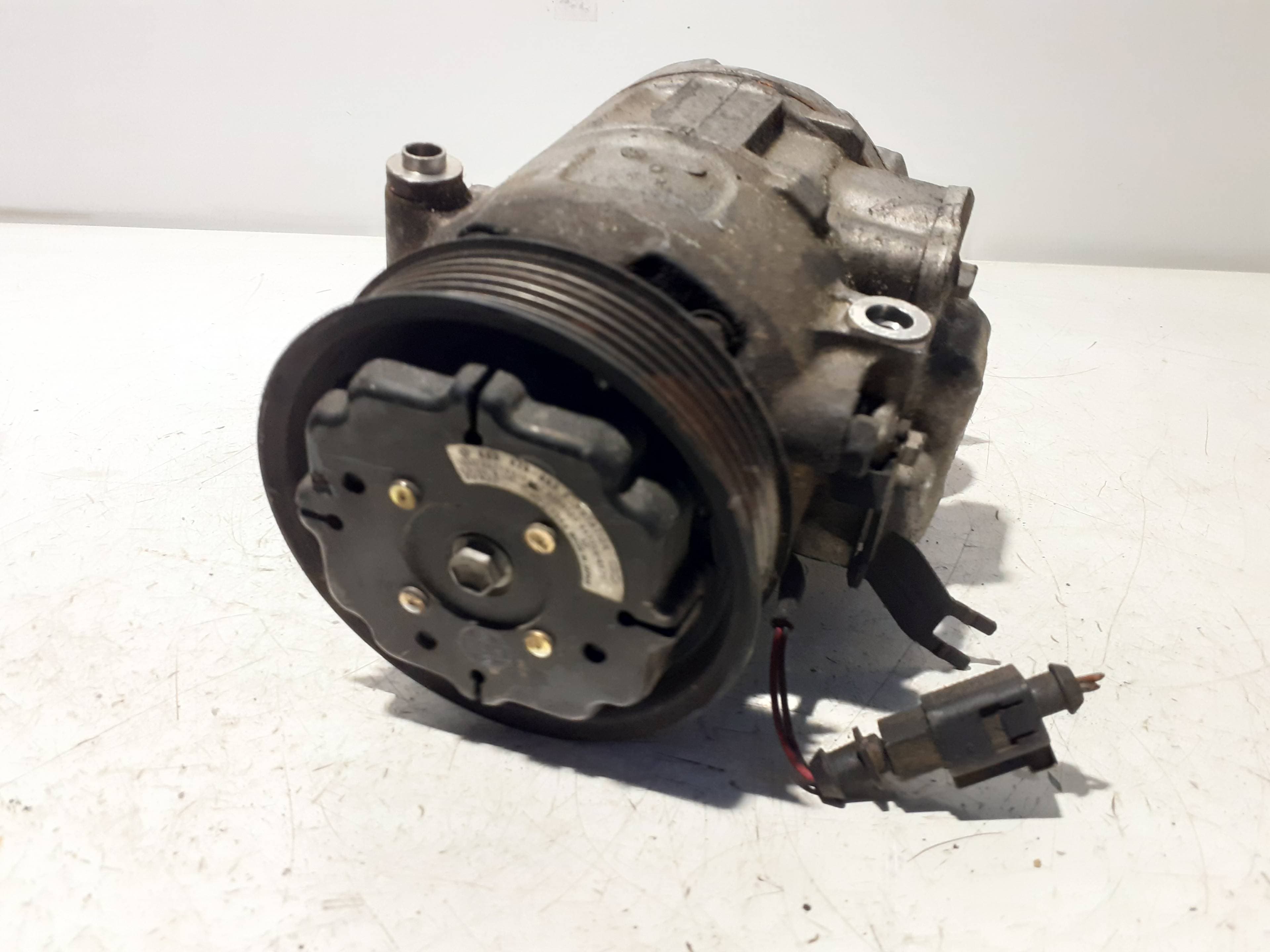 Recambio SEAT IBIZA (6L1) ref. 6Q0820803G
