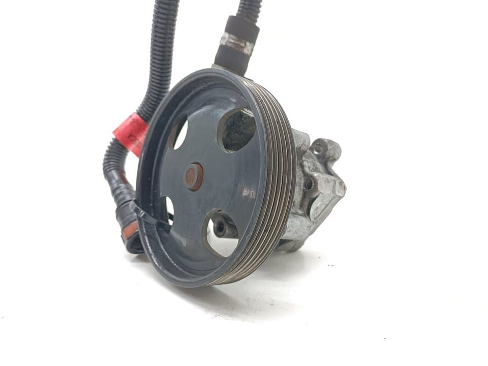 Bomba direccion FORD FUSION (CBK)