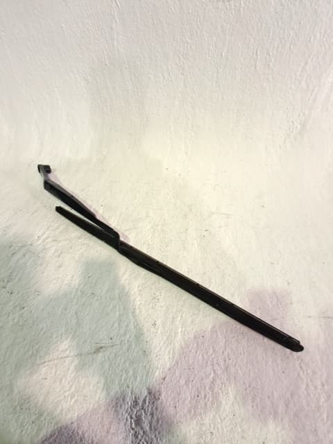 Brazo limpia delantero izquierdo HYUNDAI IONIQ