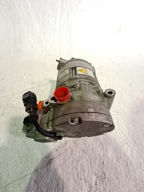 Recambio HYUNDAI IONIQ ref. 97701G2000
