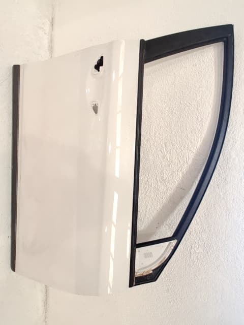 Puerta delantera derecha HYUNDAI IONIQ 4