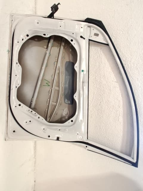 Puerta delantera derecha HYUNDAI IONIQ