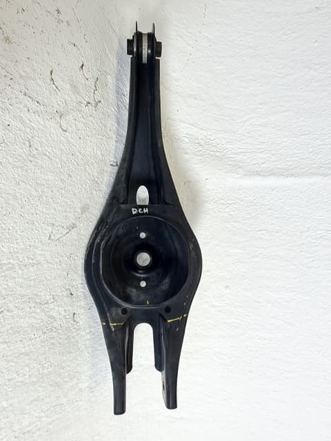 Brazo suspension inferior trasero derecho HYUNDAI IONIQ 3