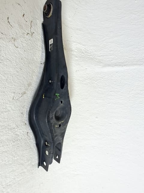 Brazo suspension inferior trasero derecho HYUNDAI IONIQ