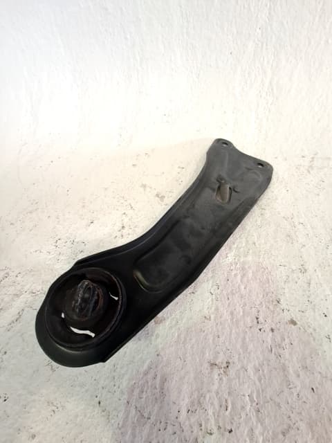 Brazo suspension inferior trasero derecho HYUNDAI IONIQ