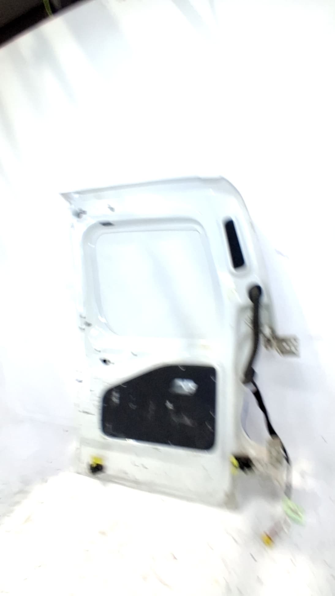 Puerta trasera izquierda PEUGEOT PARTNER (S2) 4