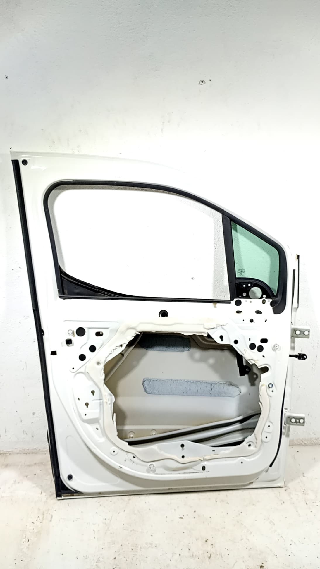 Puerta delantera izquierda PEUGEOT RIFTER 3