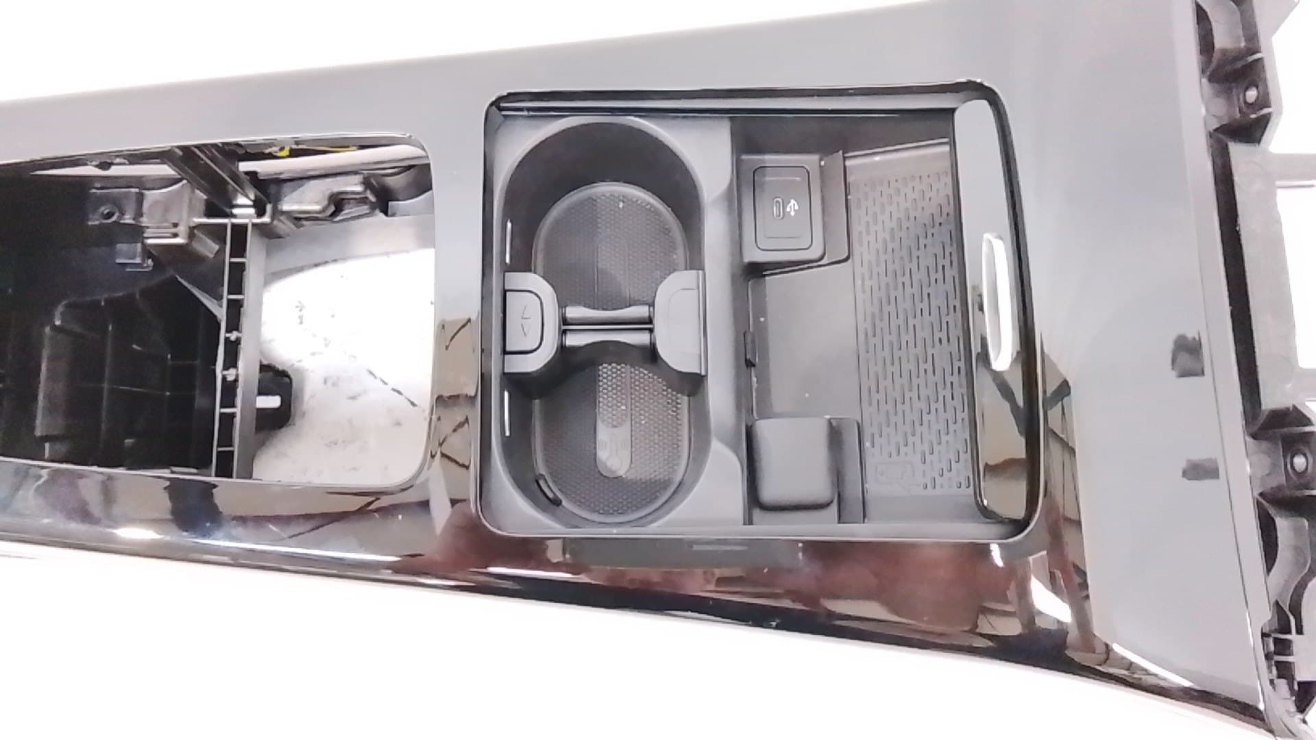 Consola central MERCEDES-BENZ A-CLASS 5