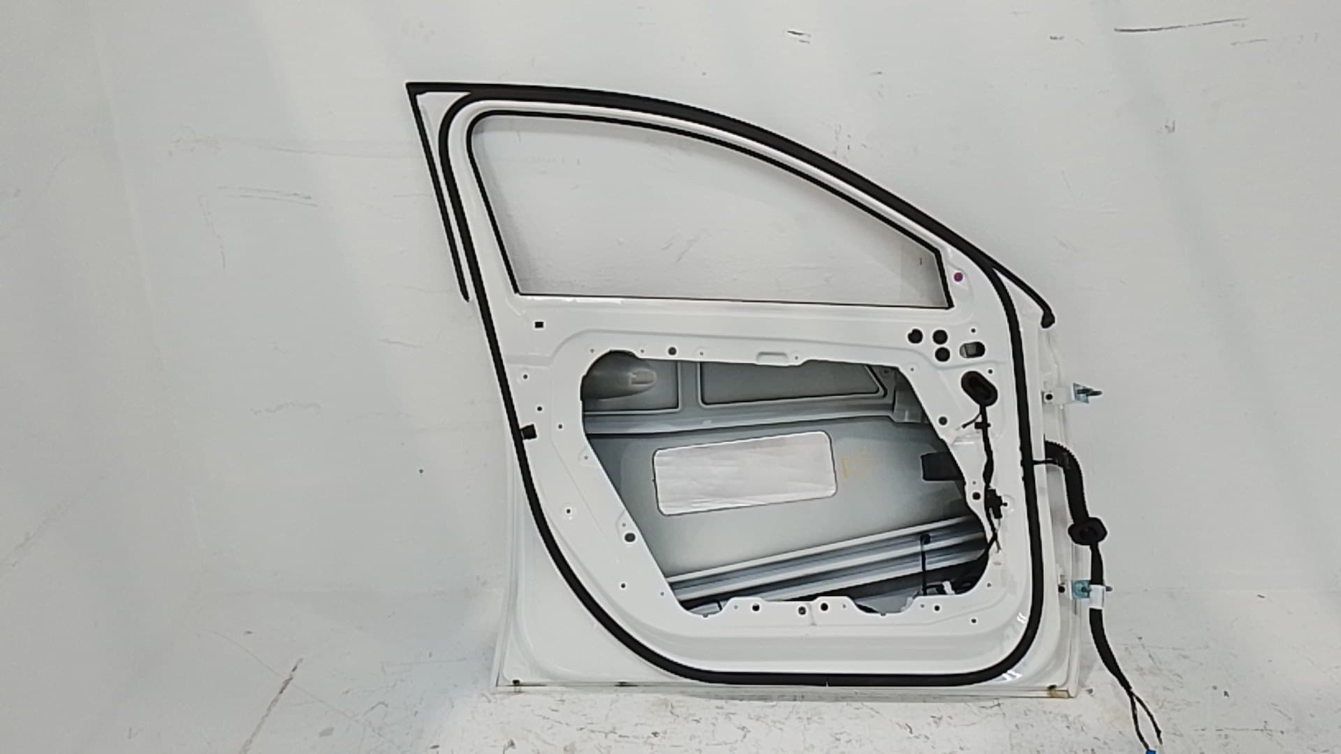 Puerta delantera izquierda MERCEDES-BENZ A-CLASS 2