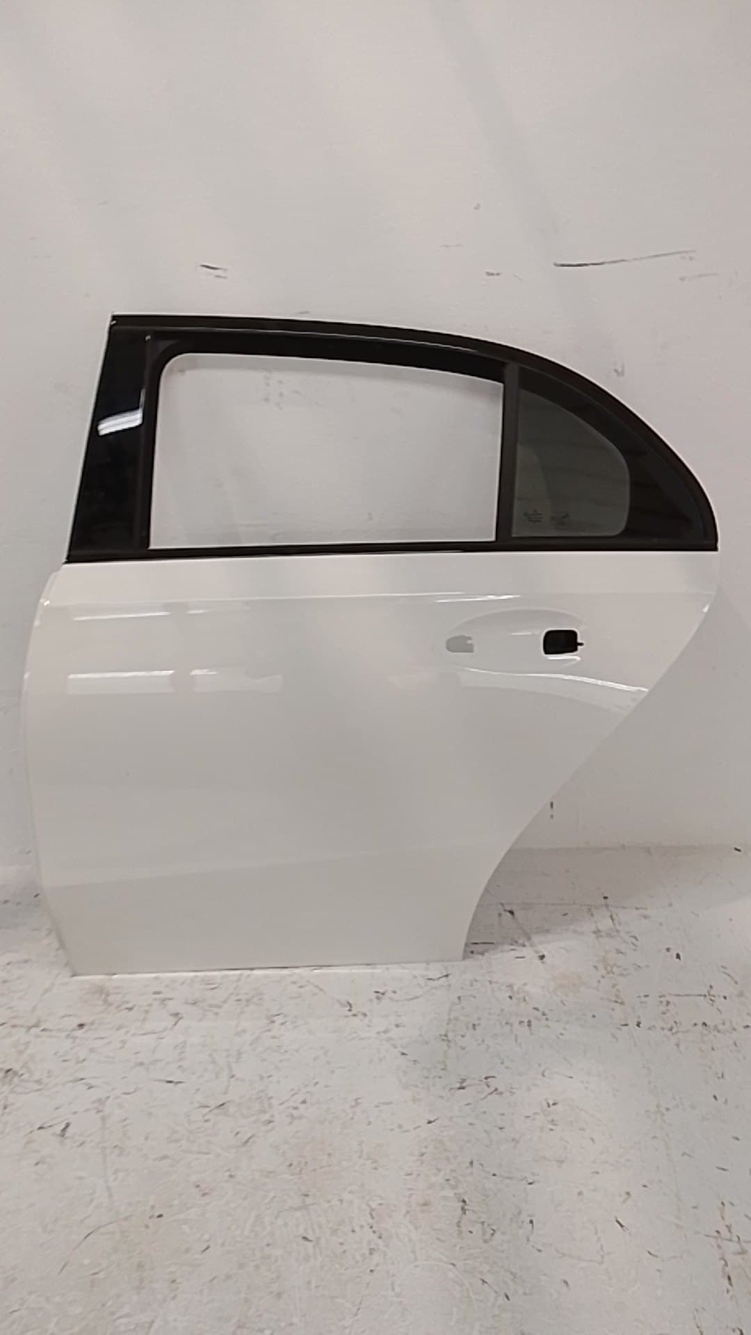 Puerta trasera izquierda MERCEDES-BENZ A-CLASS